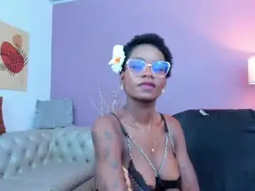 Chaturbate Free Live Porn of amelia_adms