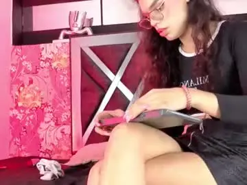 Chaturbate Free Live Porn of camila_bella_