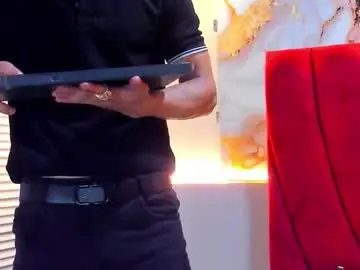 Chaturbate Live Sex Cam of danii_scot