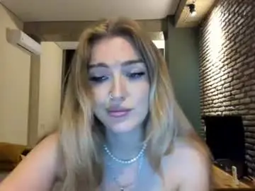 Chaturbate Adult Video Chat of hi_lina