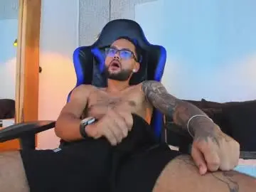 Chaturbate Sex Cam of kylejoss30