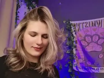 Chaturbate Live Sex of lychee__chan