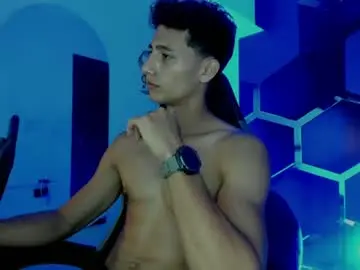 Chaturbate Live Porn of maximo_romano