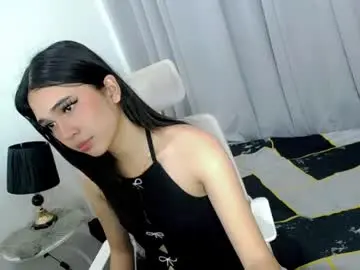 Chaturbate Live Sex Cam of xairah_doux