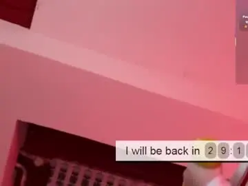 Chaturbate Live Sex Cam of guy_charming