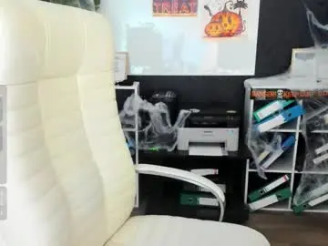 Chaturbate Free Porn Cam of meow_mellie