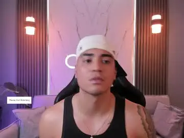 Chaturbate Watch Live Sex Cams of massimo_ross