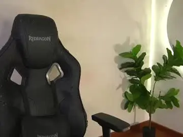 Chaturbate Free Live Porn of thin_tommy11