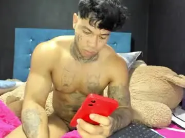Chaturbate Best live sex cam show of alessia_hot1