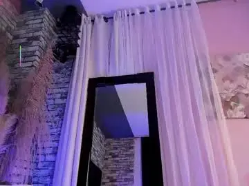 Chaturbate Best live sex cam show of ariadna_milano