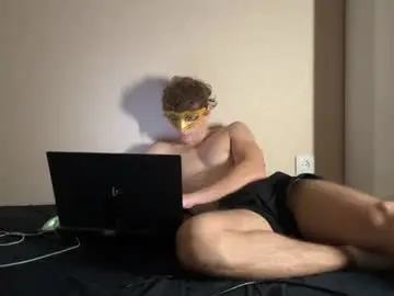 Chaturbate Live Sex Cam of deniel_horny