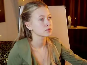 Chaturbate Free Live Porn of evemundie