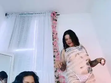Chaturbate Watch Live Sex Cams of linaresjesica