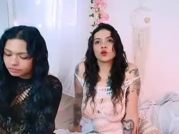 Chaturbate Live Sex Cam of linaresjesica