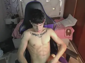 Chaturbate Live Sex Cam of liom_gym