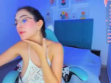 Chaturbate Live Sex Cam of milk_candy16