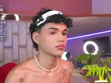 Chaturbate Sex Cam of kai_onfire