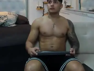 Chaturbate Free Porn Cam of lunay_xtreemboy