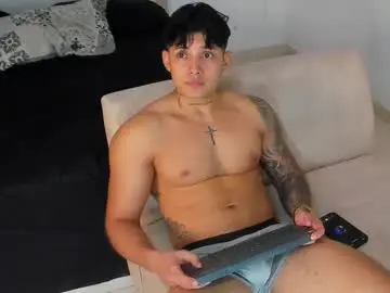 Chaturbate Sex Cam of lunay_xtreemboy
