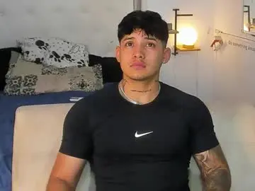 Chaturbate Free Live Porn of lunay_xtreemboy