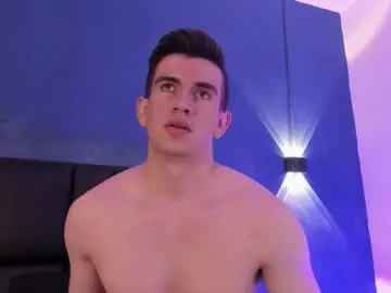 Chaturbate Live Sex of mikaelslow