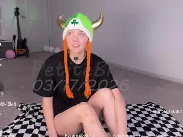 Chaturbate Adult Webcams of petitebrat