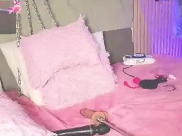 Chaturbate Live Sex Cam of centaurigirls