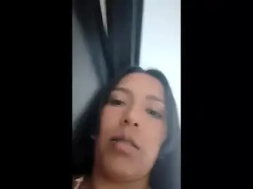 Chaturbate Live Sex Cam of dakotha_90