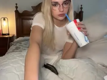 Chaturbate Sex Cam of ellalowe