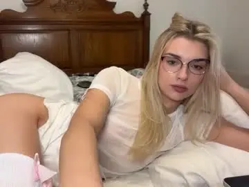 Chaturbate Adult Webcams of ellalowe