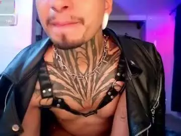 Chaturbate Watch Live Sex Cams of juancamilo66_