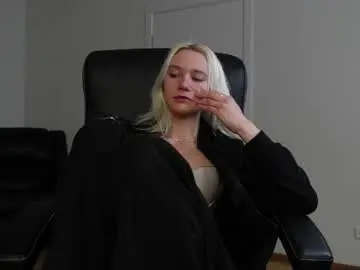 Chaturbate Live Porn of agelina_summer