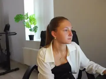 Chaturbate Watch Live Sex Cams of agelina_summer