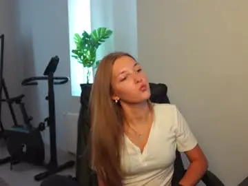 Chaturbate Free Porn Cam of agelina_summer