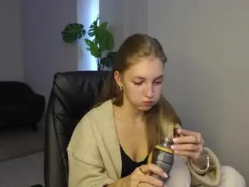 Chaturbate Sex Chat of agelina_summer