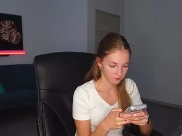 Chaturbate Live Porn of agelina_summer