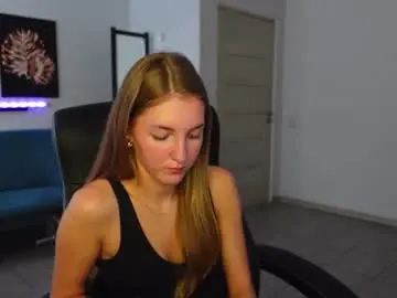Chaturbate Live Porn of agelina_summer