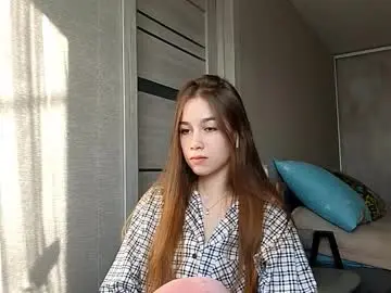 Chaturbate Live Sex Cam of lydabitting