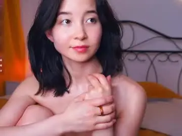 Chaturbate Live Sex Cam of coventinaashfield