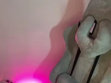 Chaturbate Watch Live Sex Cams of cuddleemily