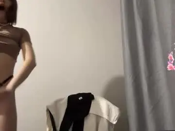 Chaturbate Live Sex Cam of redbullvibe