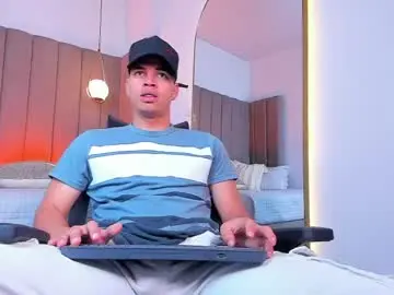 Chaturbate Sex Cam of benjamin_more