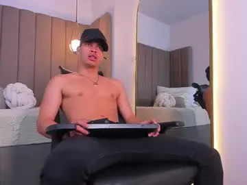 Chaturbate Adult Video Chat of benjamin_more