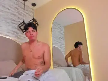 Chaturbate Sex Cam of benjamin_more