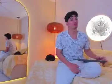 Chaturbate Sex Chat of benjamin_more