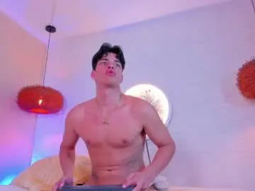 Chaturbate Best live sex cam show of benjamin_more