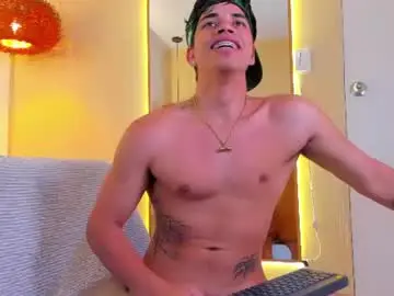 Chaturbate Free Porn Cam of benjamin_more