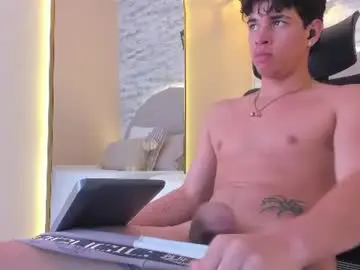 Chaturbate Sex Cam of benjamin_more