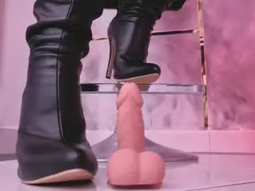 Chaturbate Nude Webcam of ellaochoa