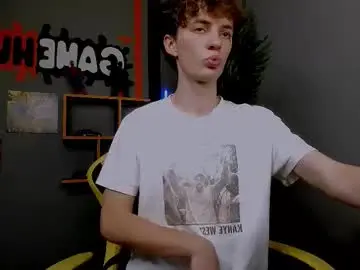 Chaturbate Sex Cam of luke_sweet